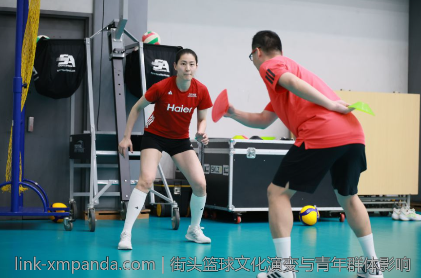 街头篮球文化演变与青年群体影响