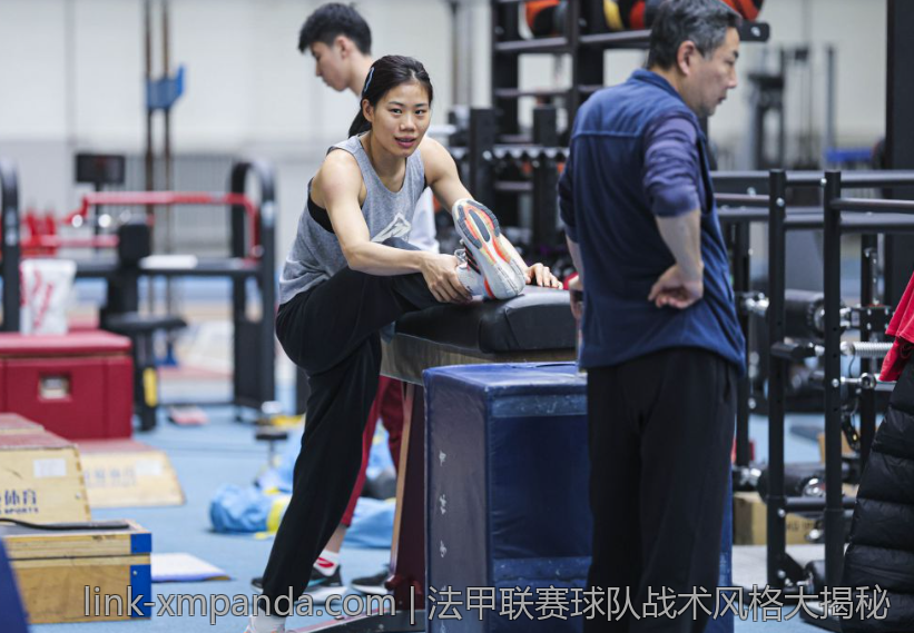 法甲联赛球队战术风格大揭秘