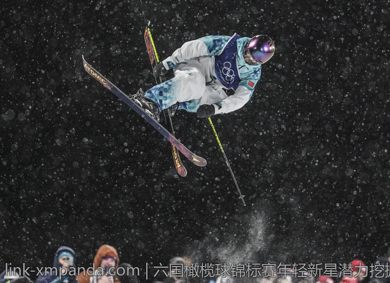 六国橄榄球锦标赛年轻新星潜力挖掘